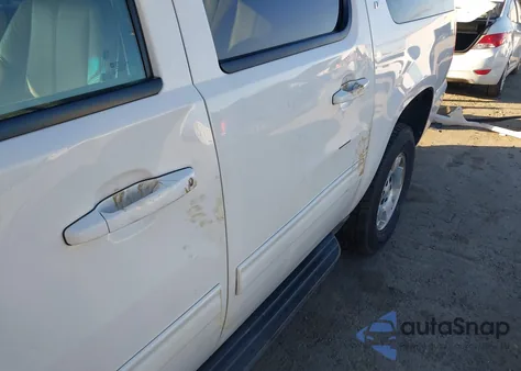 2012 Chevrolet Suburban 1500 Lt из США, поврежденный, VIN 1GNSKJE73CR182783